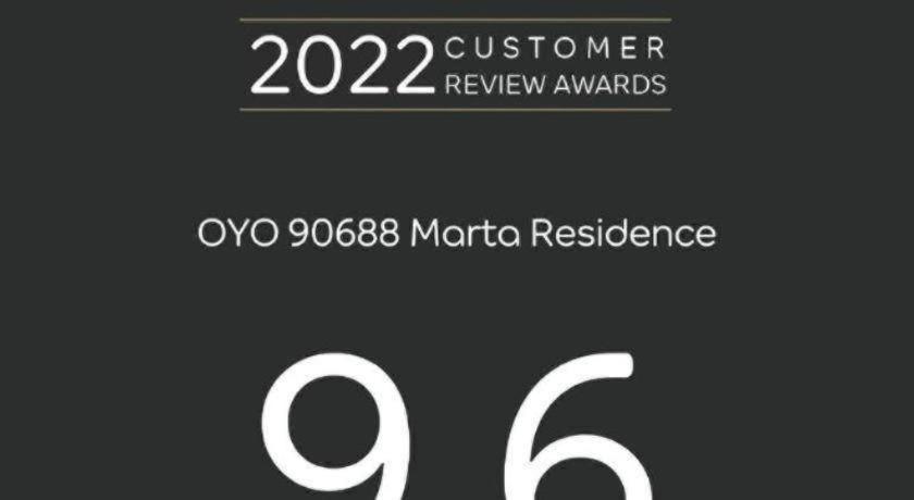 Oyo 90688 Marta Residence كراوانغ المظهر الخارجي الصورة